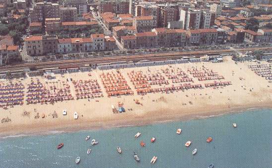 Vista dall'aereo della zona centrale della spiaggia