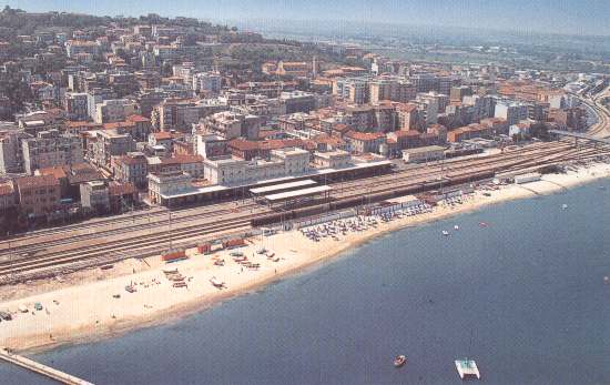 Vista dall'aereo della zona della stazione